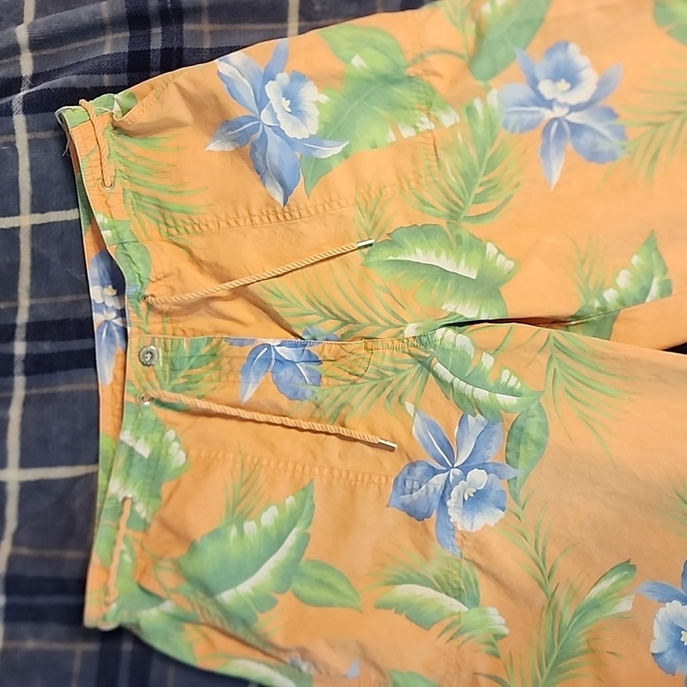 Ralph Lauren size 12, light peach/ blue/ green, beautiful floral capri pants.